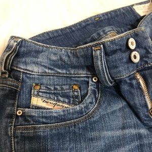 Diesel Jeans - Size 26 Diesel Wide legged jeans Diesel Jeans - Size 26 Diesel Wide legged jeans